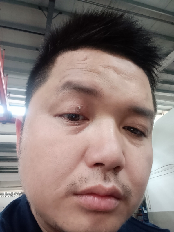 彬彬的第一张照片--东安闪婚服务中心